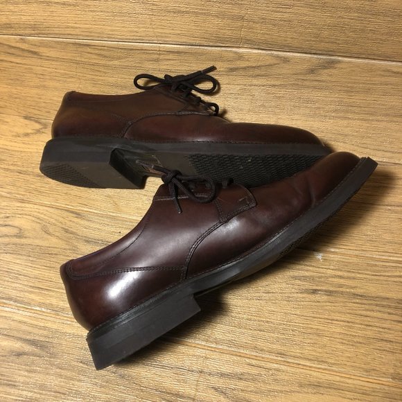 Johnston & Murphy men maroon lace-up leather oxford, 9